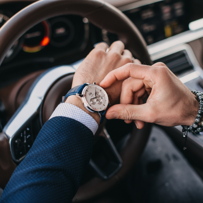Chronograph mit Lederarmband