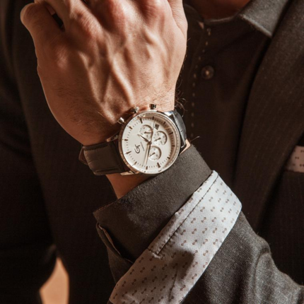 Chronograph mit Lederarmband