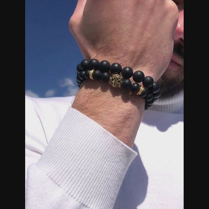 Armband aus SCHWARZEM ONYX mit goldenem LEOPARDEN-Kopf