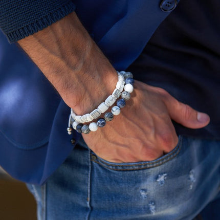 Flaches HOWLITE-Perlenarmband