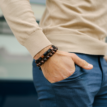 Flaches Roter Tigerauge, schwarzes Onyx Perlenarmband