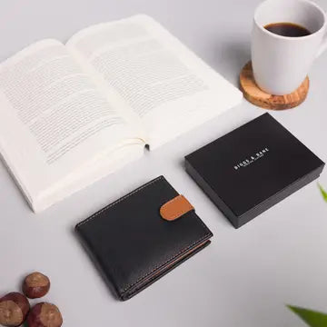 Große Kapazität Herren Bifold Schwarz & Tan Leder Geldbörse von Biggs & Bane